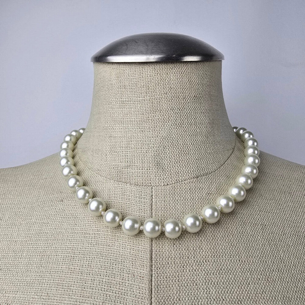 Glass Faux Pearl Beaded Necklace
